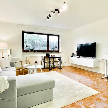 Smartapart Naehe Stuttgart Mit Garten Und Workspace Apartment